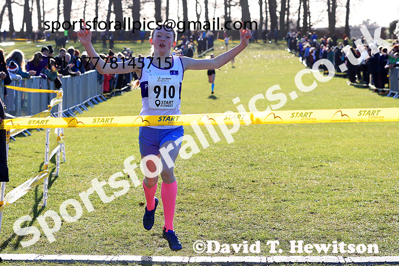 Girls under-13s 2025 Northern Cross Country Champs, Tatton Park, Knutsford, Cheshire. Photo: David T. Hewitson/Sports for All Pics